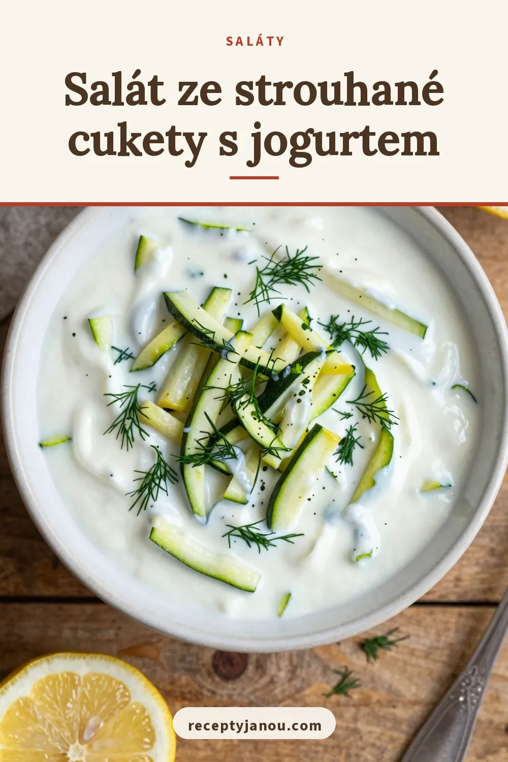 Salát ze strouhané cukety s jogurtem