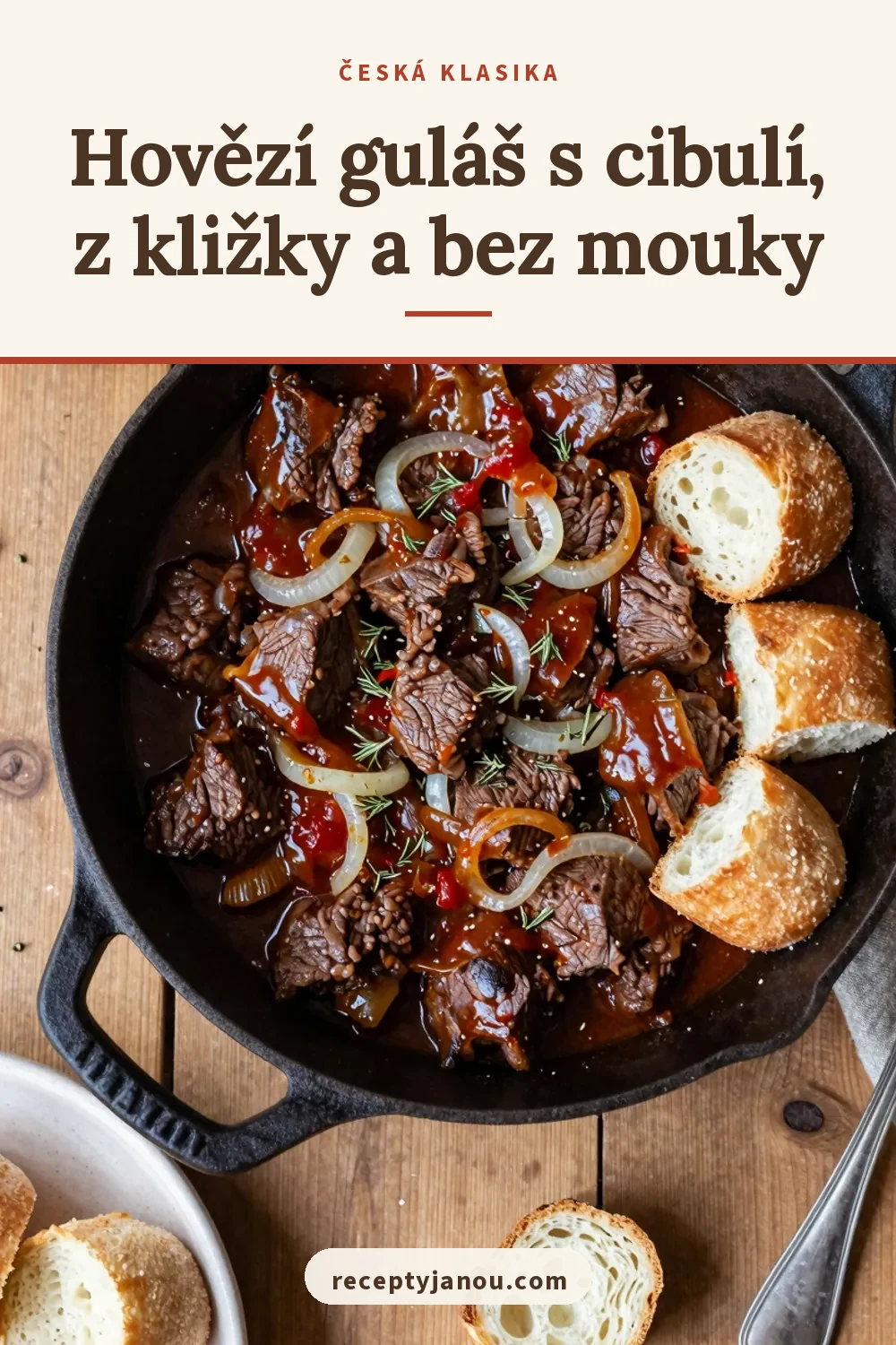 Hovězí guláš s cibulí, z kližky a bez mouky