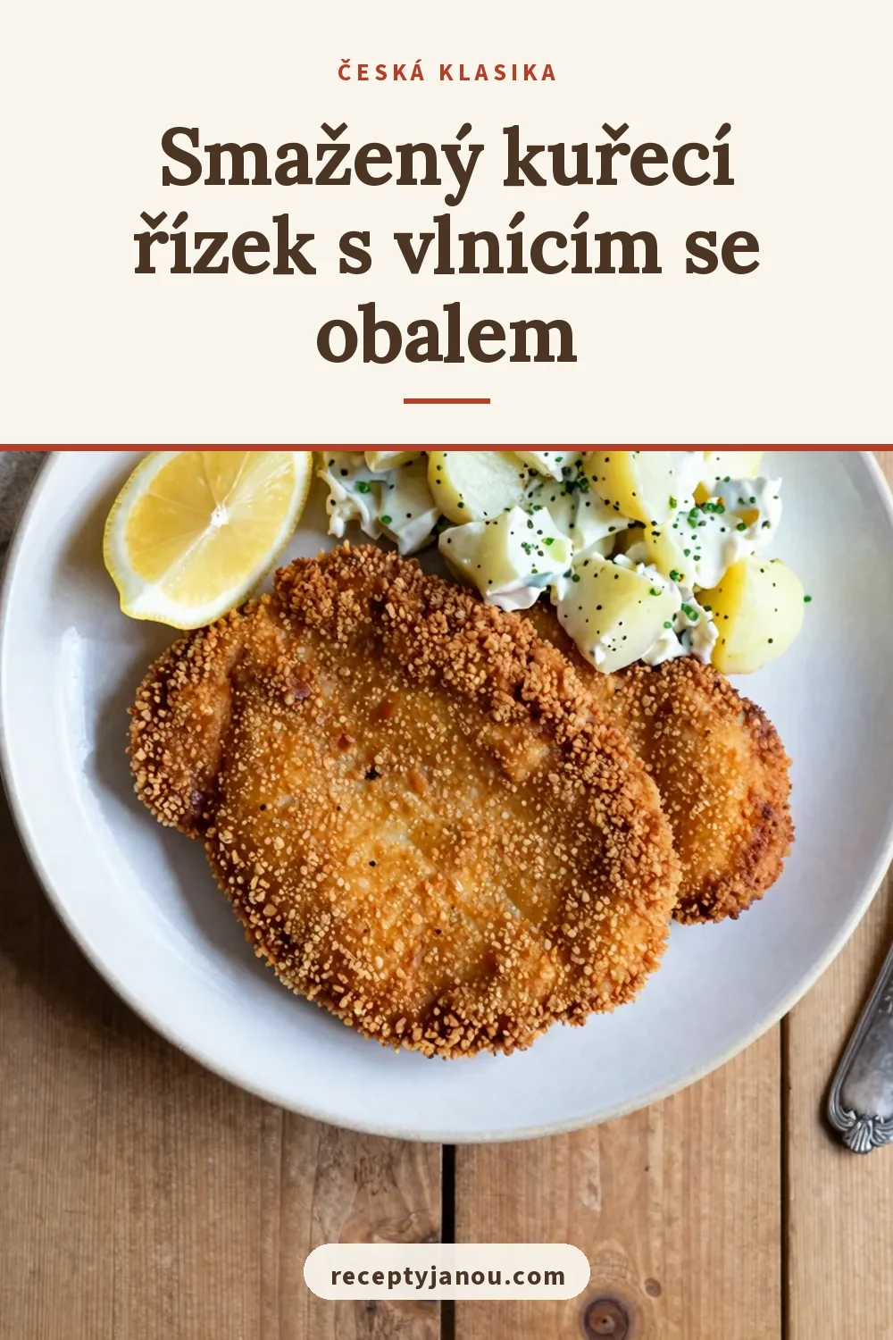Smažený kuřecí řízek s vlnícím se obalem