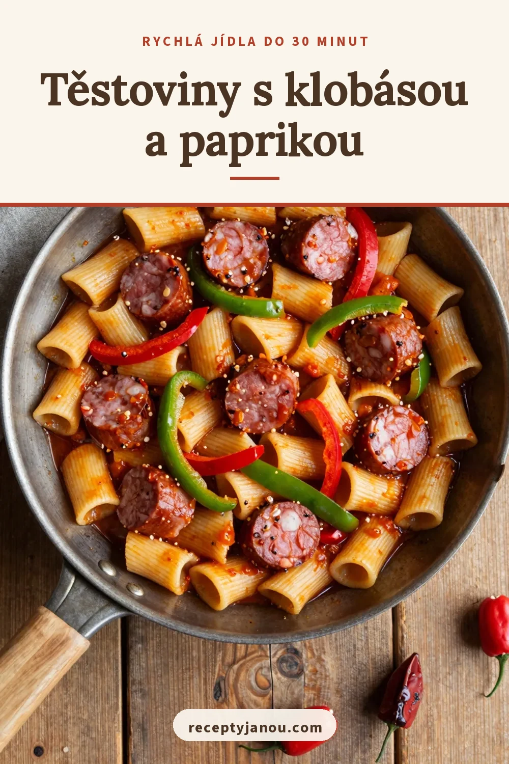 Těstoviny s klobásou a paprikou